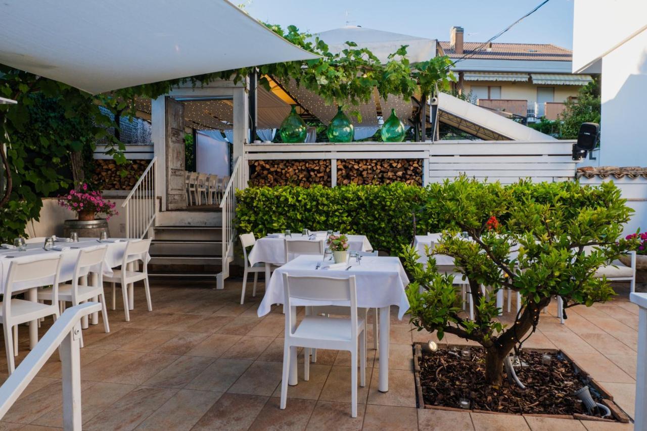 La Taverna Antica Rooms Πεσκάρα Εξωτερικό φωτογραφία